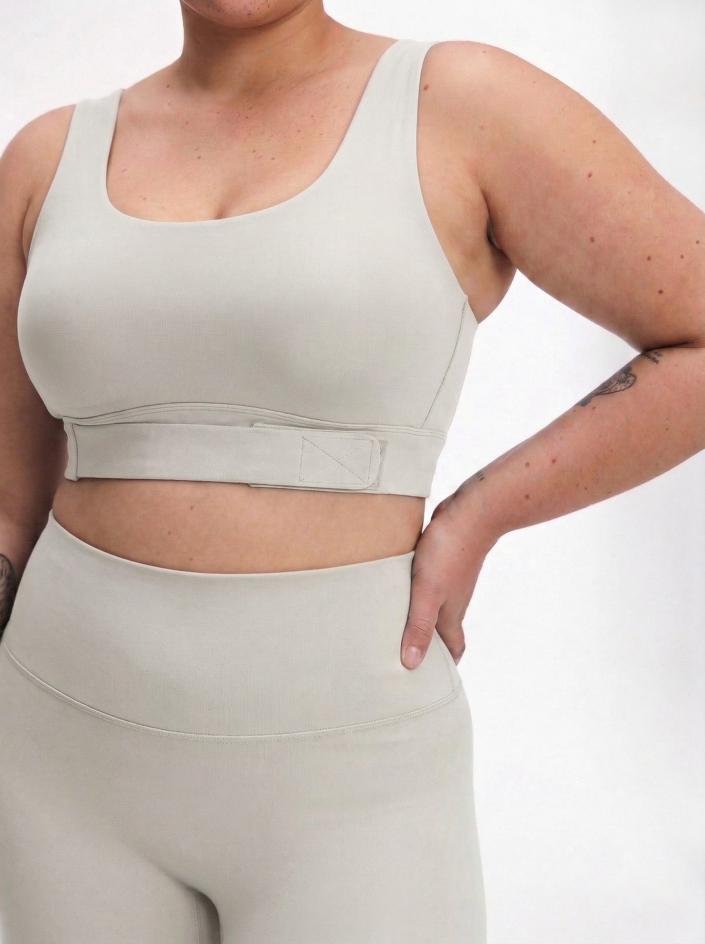 Lolacurve High-Rise Cheeky Plus Size Smoky White Leggings