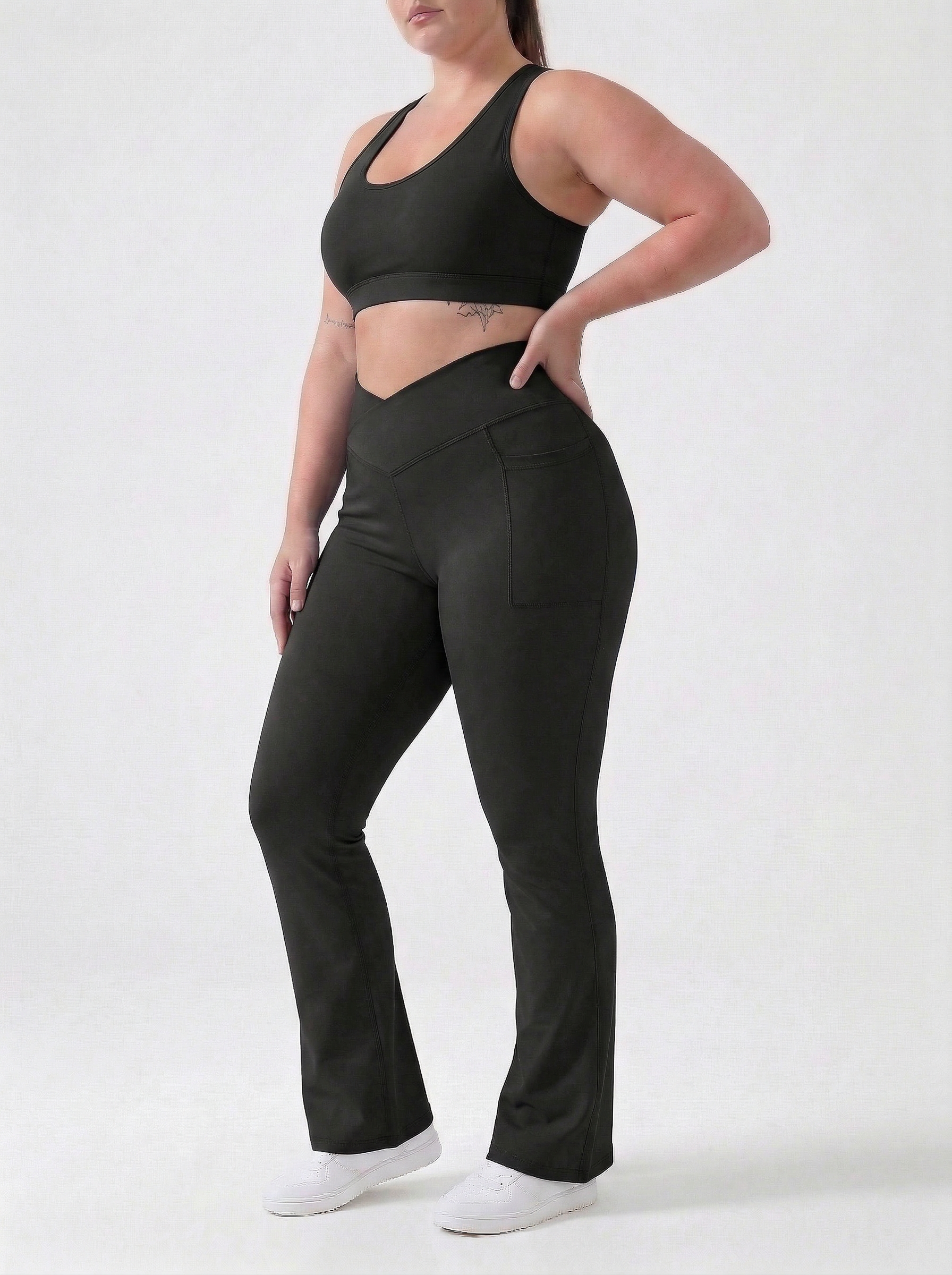 Lolacurve High-Rise Cheeky Plus Size Black Flare Leggings