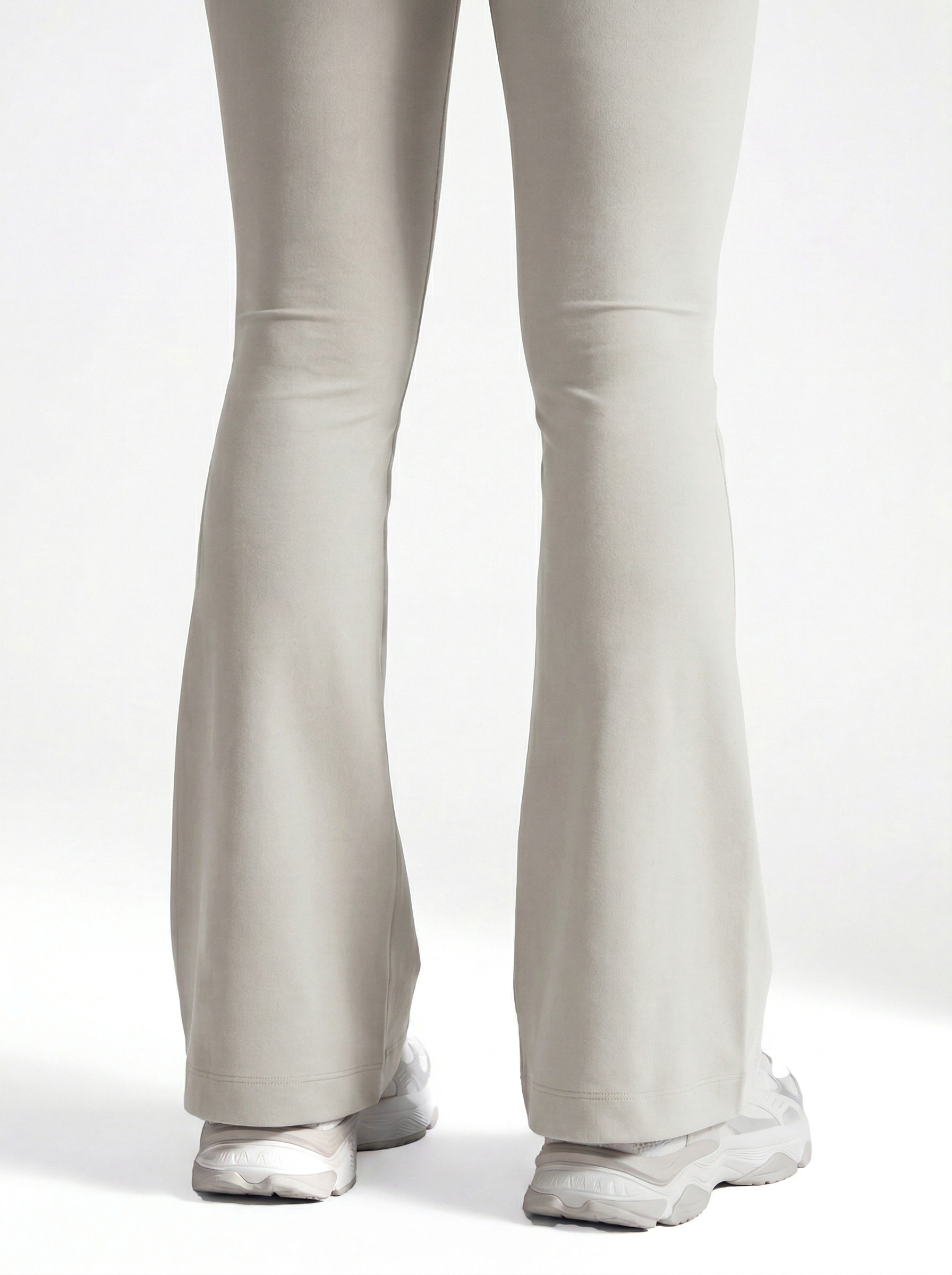 Lolacurve High-Rise Cheeky Smoky White Flare Leggings